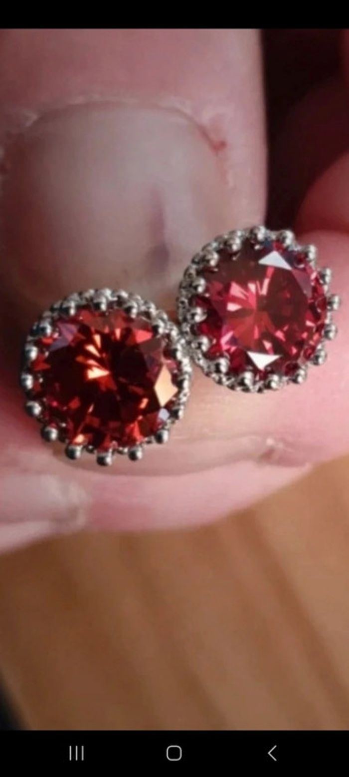 Boucle d oreille neuf