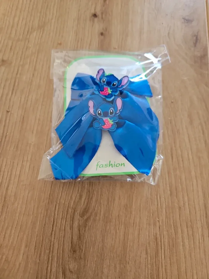 Lot de 2 barrettes Stitch - photo numéro 3