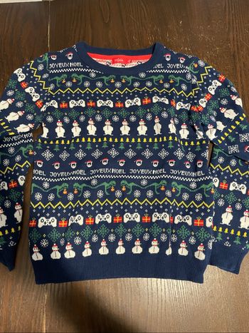 Pull de Noël taille 12 ans