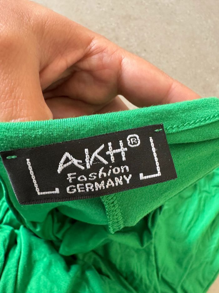 T-shirt vert ample, taille unique, très bon état - photo numéro 3