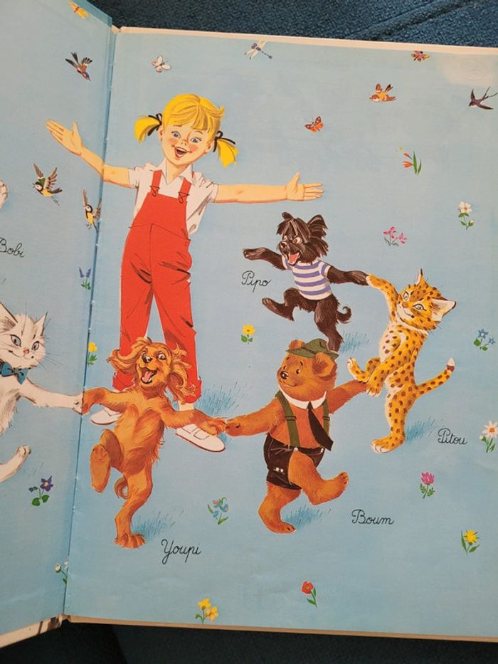 Livre Caroline en Égypte Pierre Probst Hachette Jeunesse Album collection années 90 - photo numéro 3