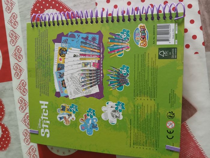 Cahier d'activités et de coloriage Stitch - photo numéro 2