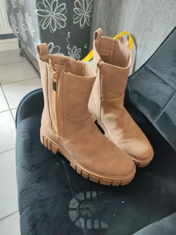 Botte beige façon daim taille 39 beige