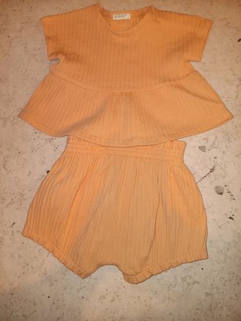 Ensemble neuf sans étiquette 1 mois benetton pas de vinted go