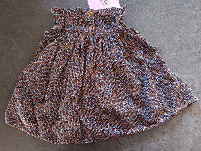 Robe sans manches fleurie 9 mois - photo numéro 4