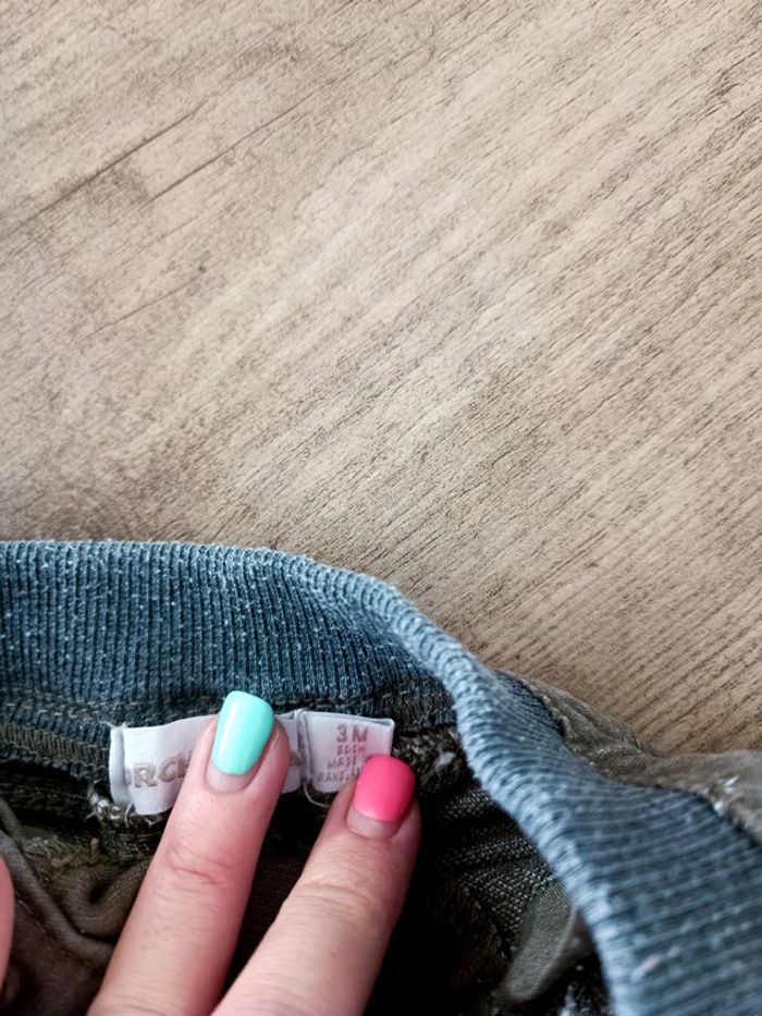 Pantalon 3 mois - photo numéro 4
