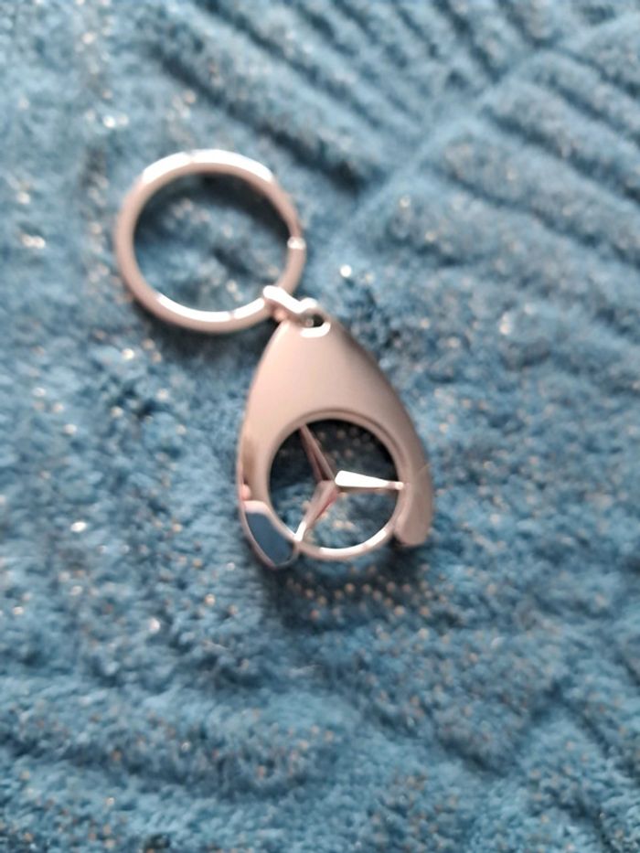 Porte clé Mercedes - photo numéro 5
