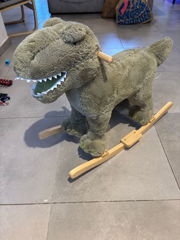 Dinosaure à bascule 