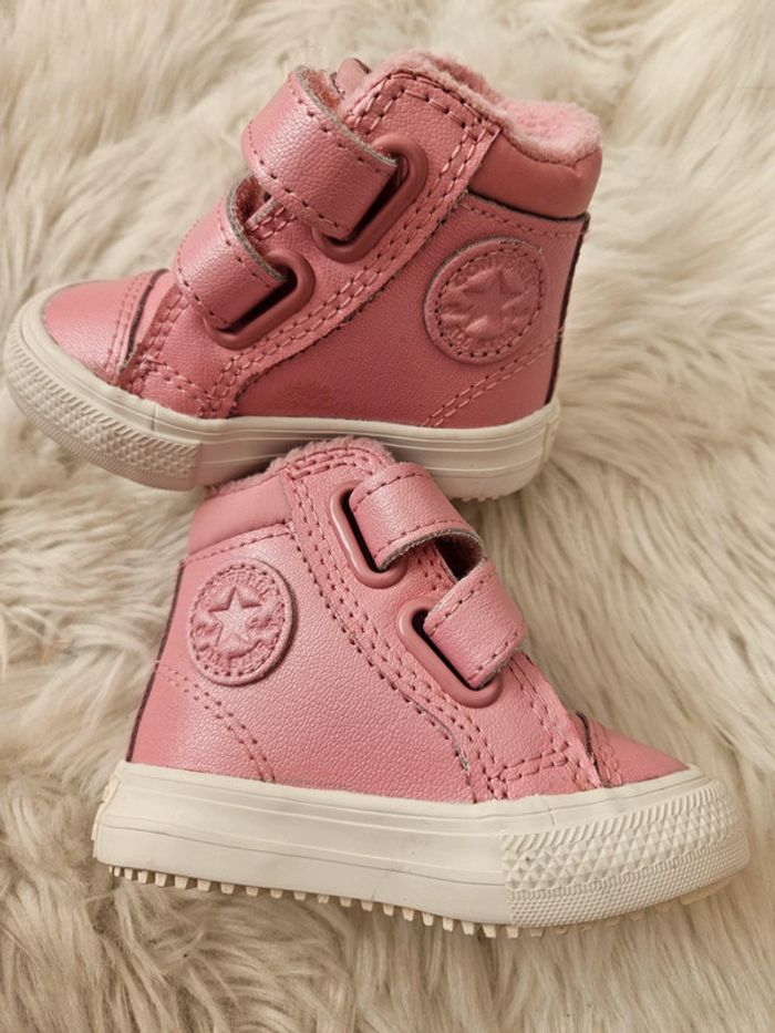 Bottines Converse bébé fourrées rose neuves
