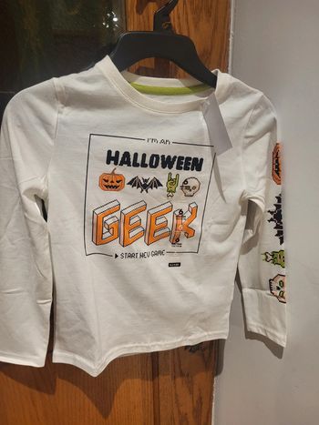 T shirt Halloween  6 ans neuf