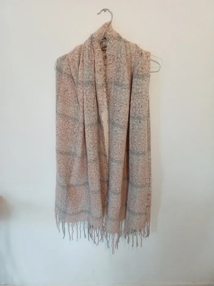 Echarpe rose et grise - photo numéro 2