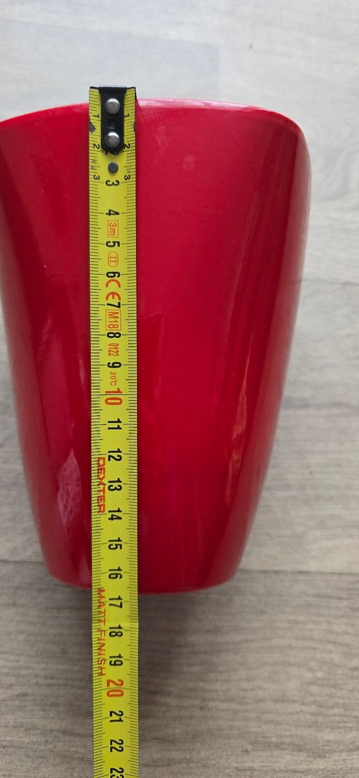 Cache pot de fleur rouge - photo numéro 5