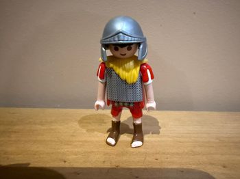 PLAYMOBIL Soldat Romain Porte Etendard Tête de Lion issu du set 4271 et 4273