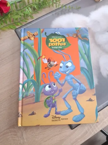 Livre Disney / 1001 pattes