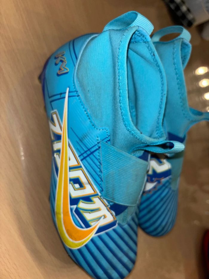 Basket chaussures de football crampon taille 38 mercurial Kylian Mbappé - photo numéro 2