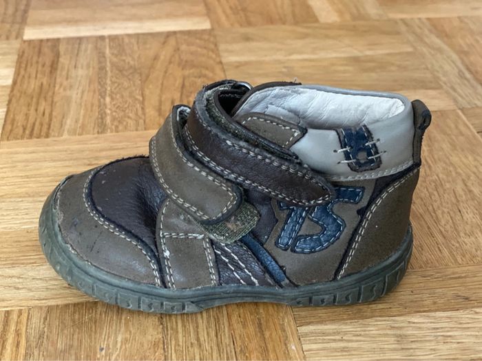 Chaussures 👞 bottines - cuir - Boîte à malices - Taille 20 - BE - photo numéro 2