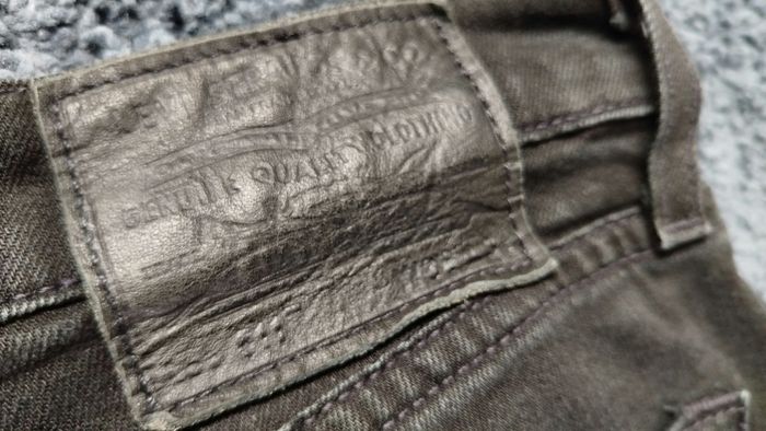 Jean Levi's 511 - photo numéro 6