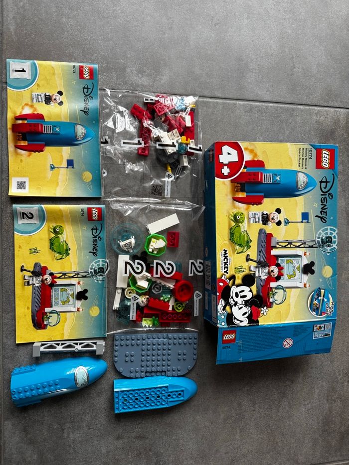 Lego Mickey et Minnie fusée spatiale
