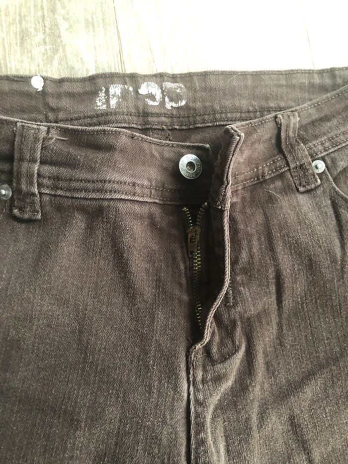 Jeans marron T42 - photo numéro 2