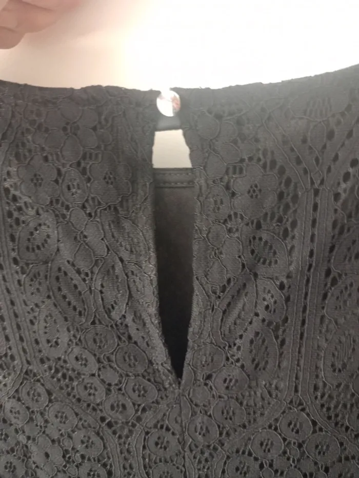 Robe dentelle taille 46 neuve - photo numéro 5