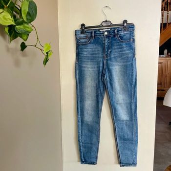 Jean skinny Stradivarius Super High Waist Taille 40 délavé bleu coton stretch V052