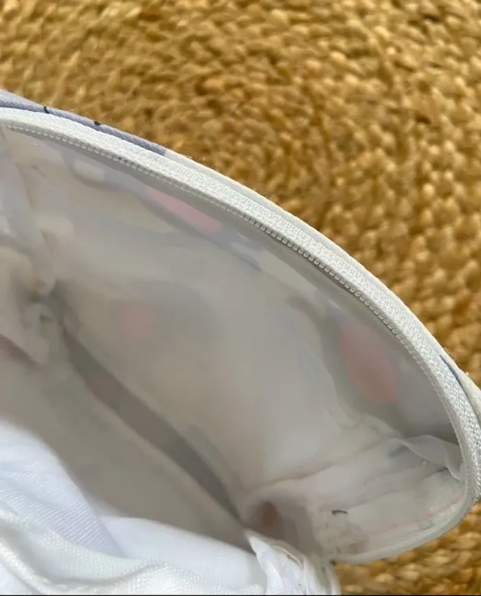 Petite pochette trousse blanche motifs lapins 🐰 - photo numéro 2