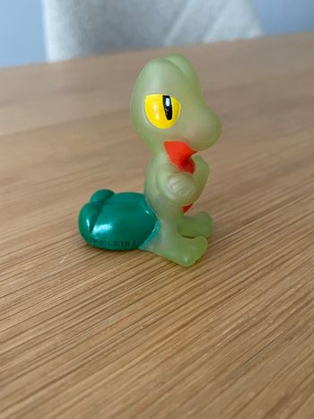 Pokémon Treecko figurine transparente 2002