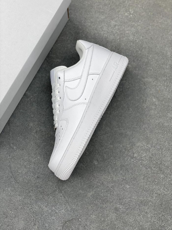 Nike Air Force 1 Low '07 White (armée de l'air blanche)43 - photo numéro 8