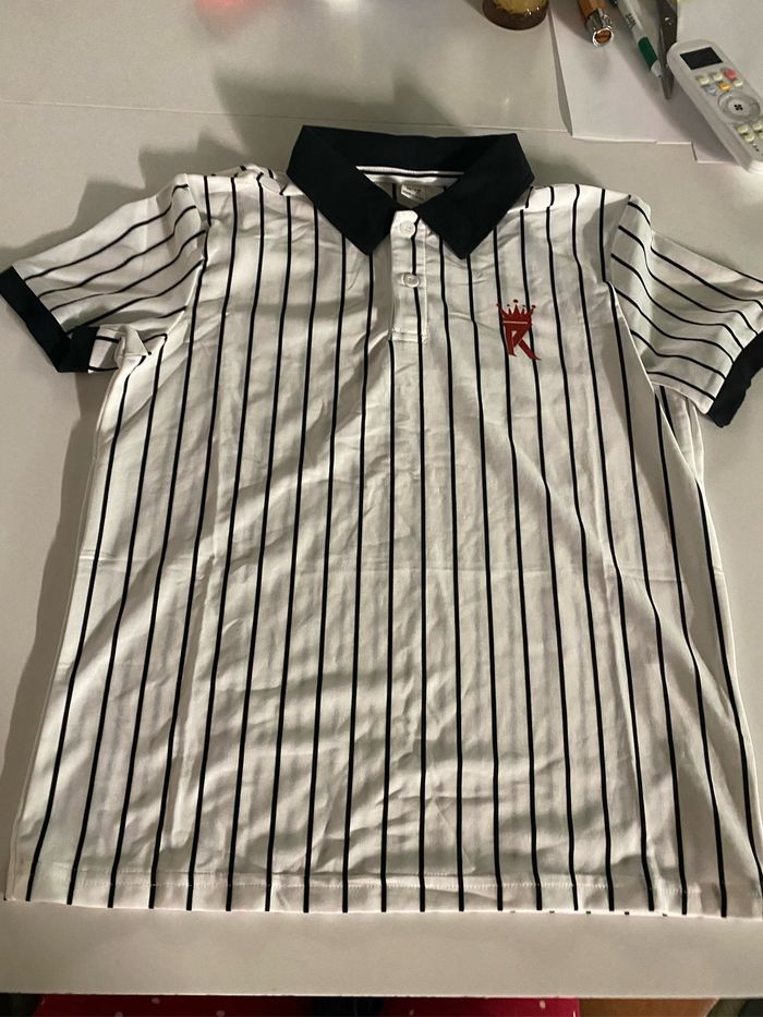 Teeshirt blanc à rayures noir enfants shein taille 134 - photo numéro 3