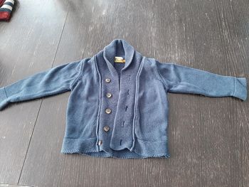 Gilet 18mois tape a l'œil