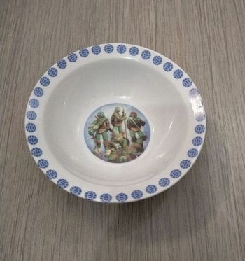 Assiette enfant vintage avec couvert 