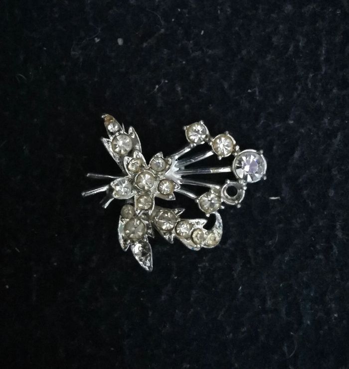 Broche vintage à strass
