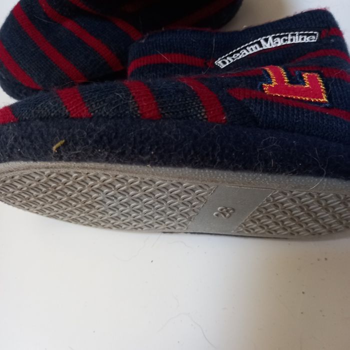Chaussons taille 28 - photo numéro 2