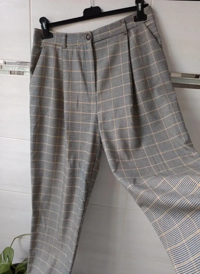 Superbe pantalon Monoprix taille haute jambes larges , t.42