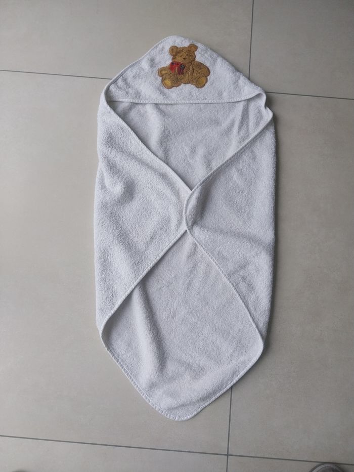 Cape de  bain bébé