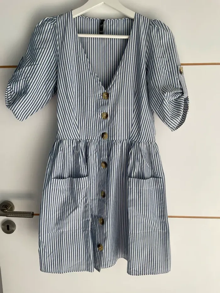 Robe à rayures XS Zara - photo numéro 2
