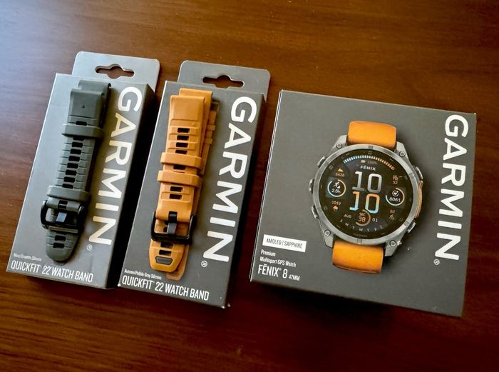 Montre connectée Garmin fenix 8 47 mm AMOLED saphir titane orange étincelant graphite - photo numéro 10