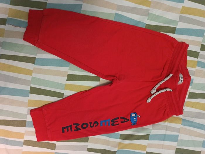 Pantalon rouge 86 cm