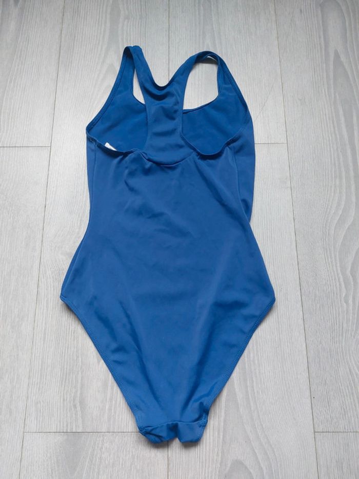 Maillot de bain Décathlon taille 38 - photo numéro 2