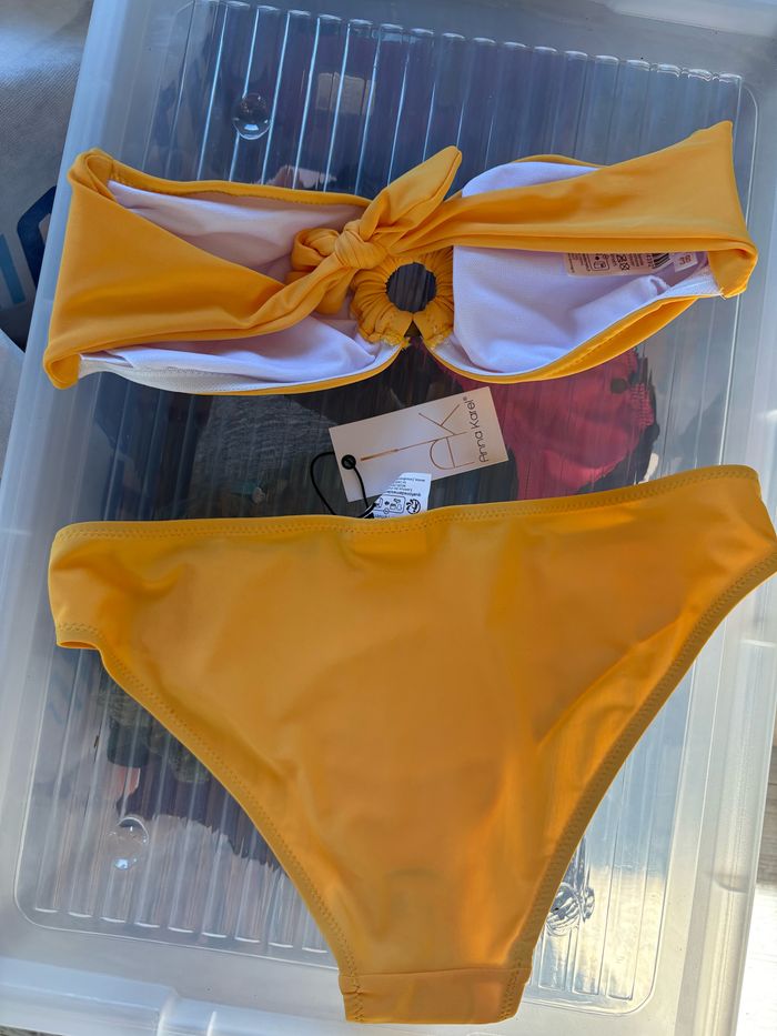 Maillot de bain 2 pièces taille 38 neuf - photo numéro 2