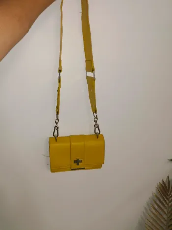 Sac jaune Léna situation x Jennyfer