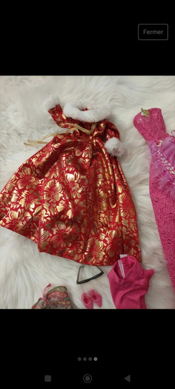 Lot accessoires et vêtements pour poupée style Barbie - photo numéro 4