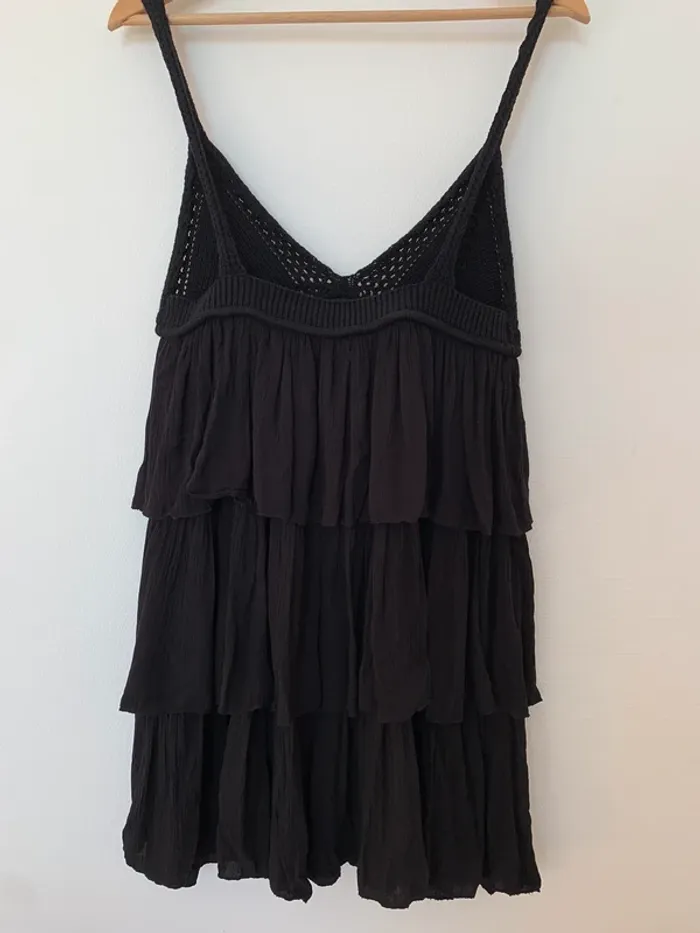 Robe noire - photo numéro 4