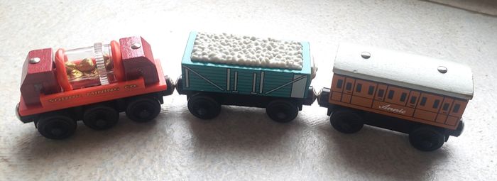 Locomotive et wagons - photo numéro 9