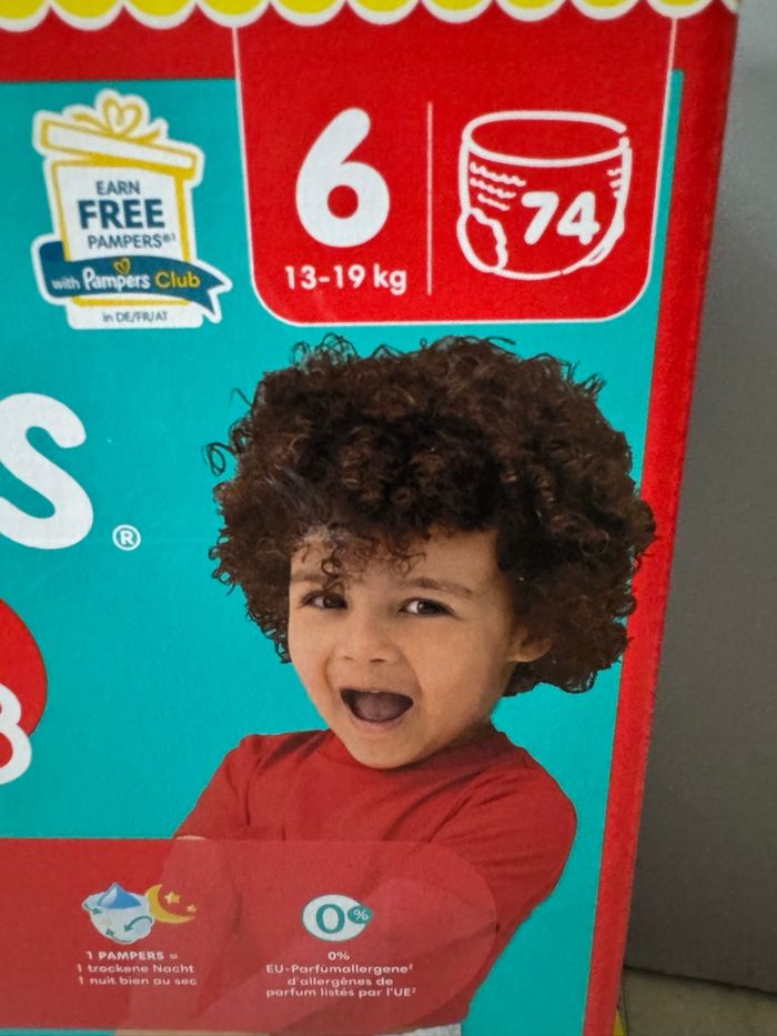 Couche pants Pampers taille 6 - photo numéro 2