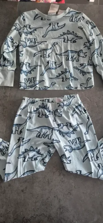 Pyjama deux pièces dinosaures