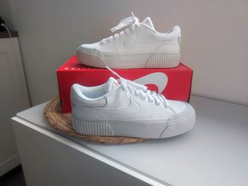 Baskets Nike court legacy lift