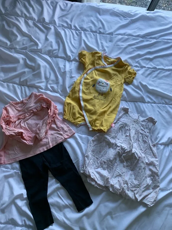 Lot 3 tenues fille 18 mois