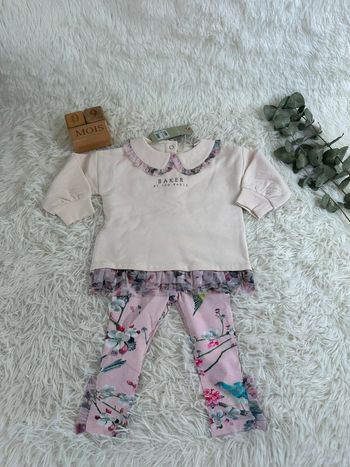 Ensemble pull et legging Baker by ted Baker taille 9-12 mois