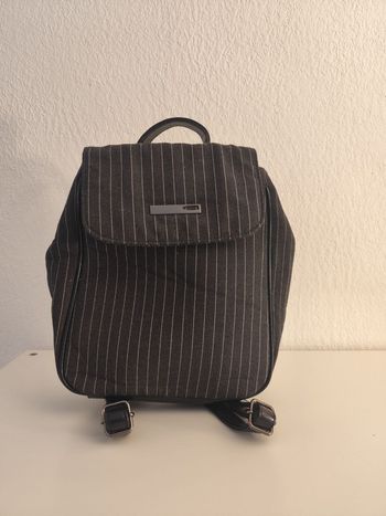 Sac à dos femme noir – parfait état